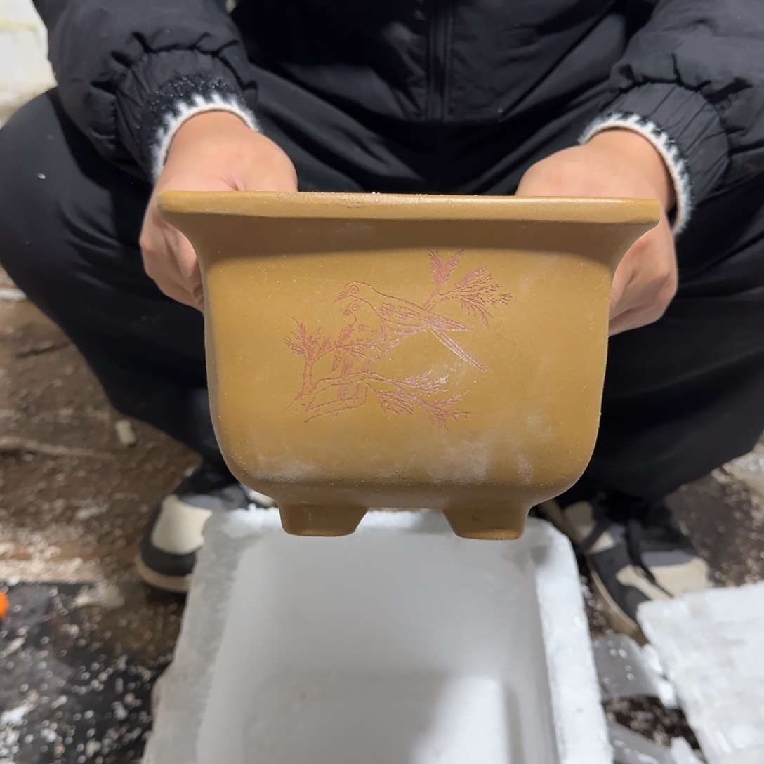 紫砂花盆瑕疵和瑕疵