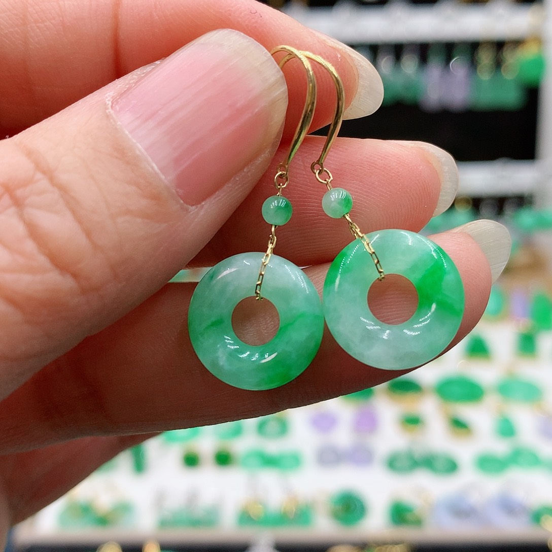 翡翠耳饰18K金镶嵌的