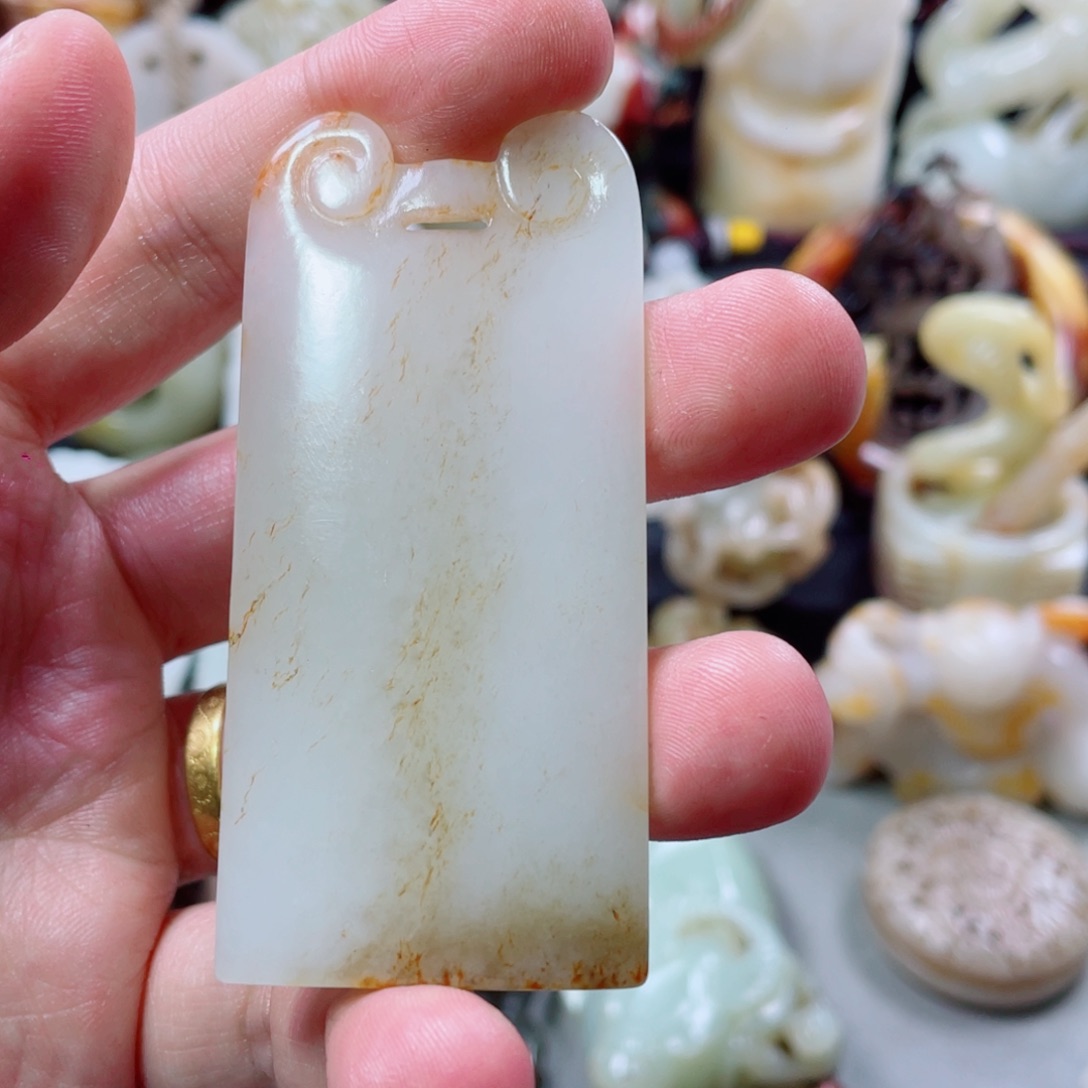 戈***王和田玉未镶嵌把件