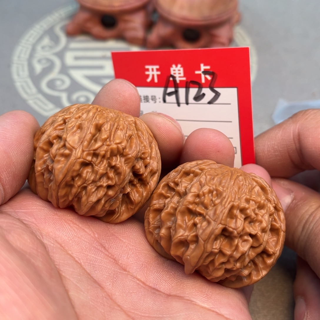 文玩核桃吊坠文玩