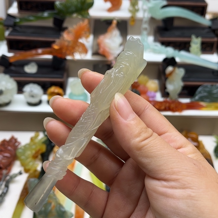 蛇纹石玉未镶嵌岫玉发簪