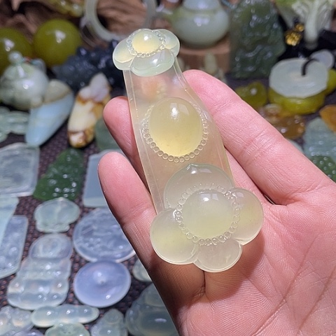 蛇纹石玉未镶嵌颈饰本**计