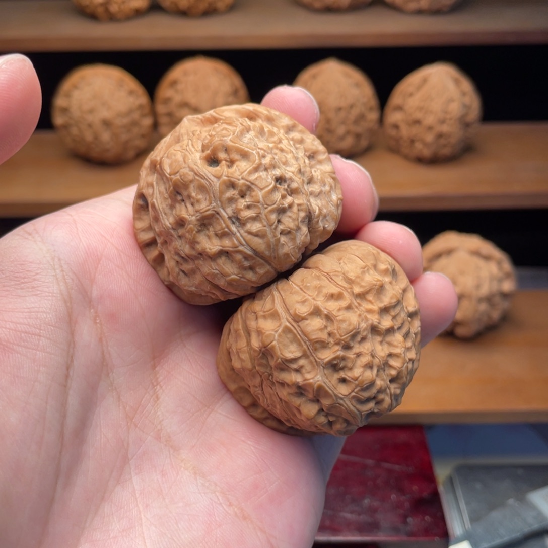 文玩核桃把件43原装精配凹底南瓜墩50克