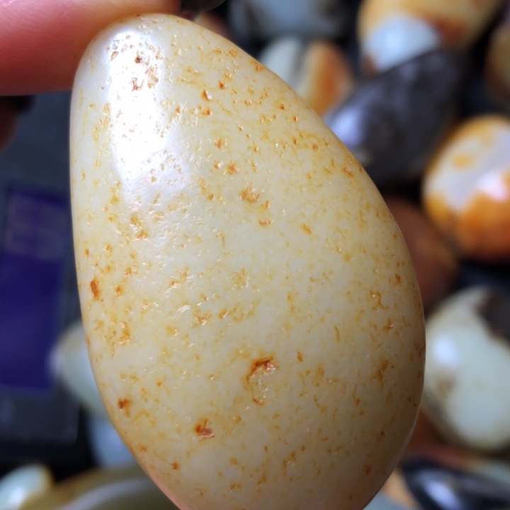 和田玉未镶嵌珠宝奇石