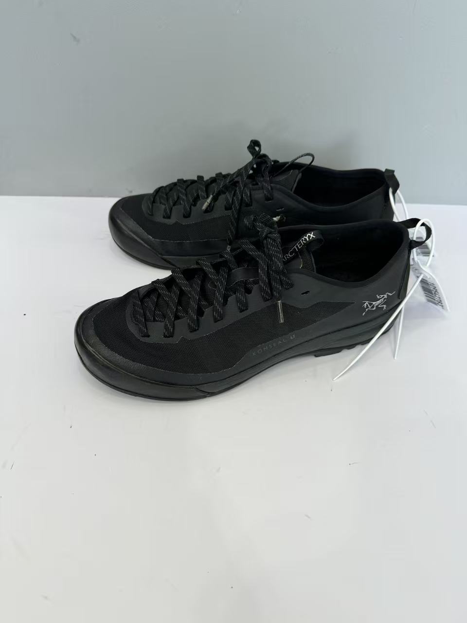 95新 ARC'TERYX/始祖鸟 41码 260 低帮 跑鞋