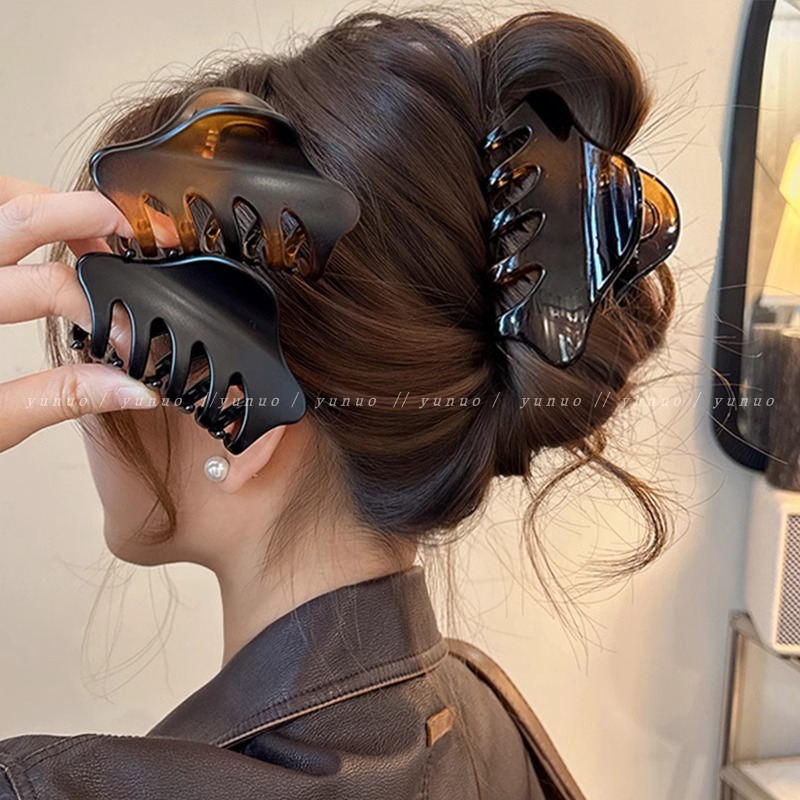 简约百搭韩系盘发发夹女后脑勺2025新款高级感鲨鱼夹高端气质抓夹