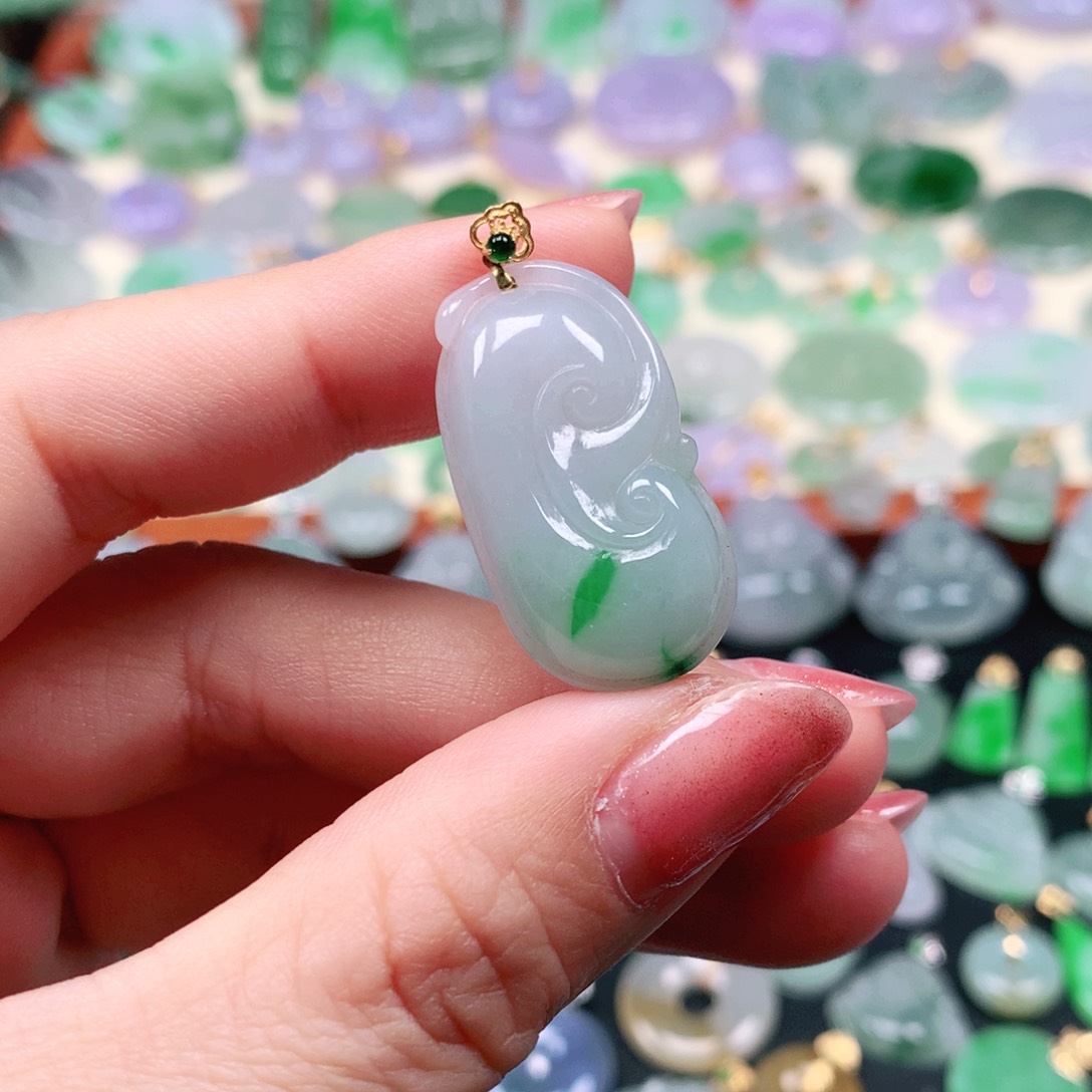 吊坠(不含链)18K金镶嵌翡翠
