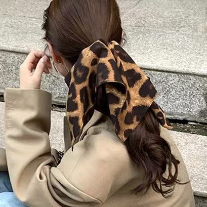 港风布艺方形豹纹褶皱发圈复古高马尾头绳时尚气质高级感发绳发饰