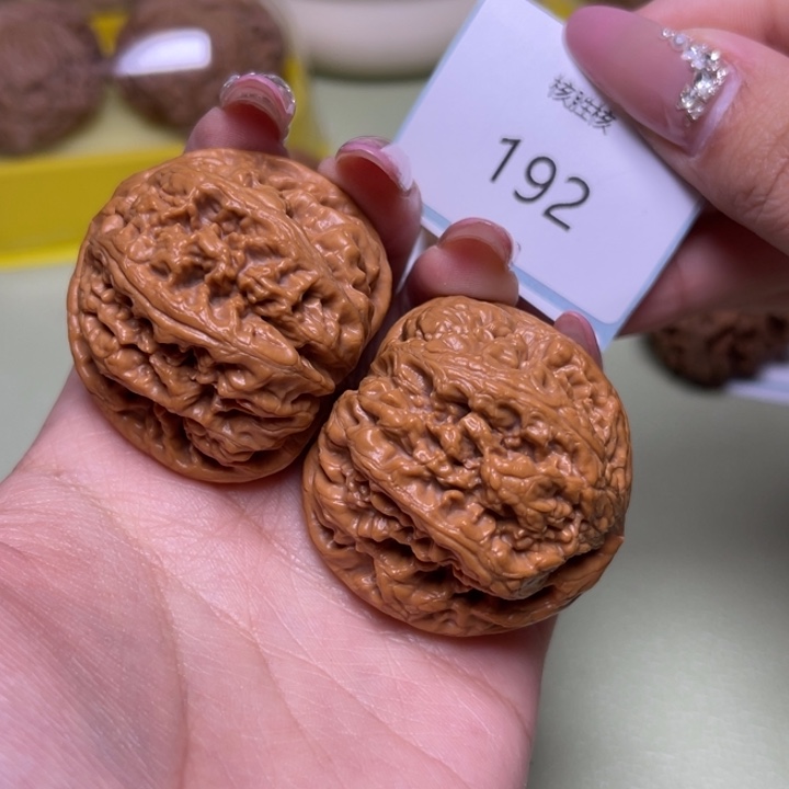 文玩核桃把件40尺粗筋192