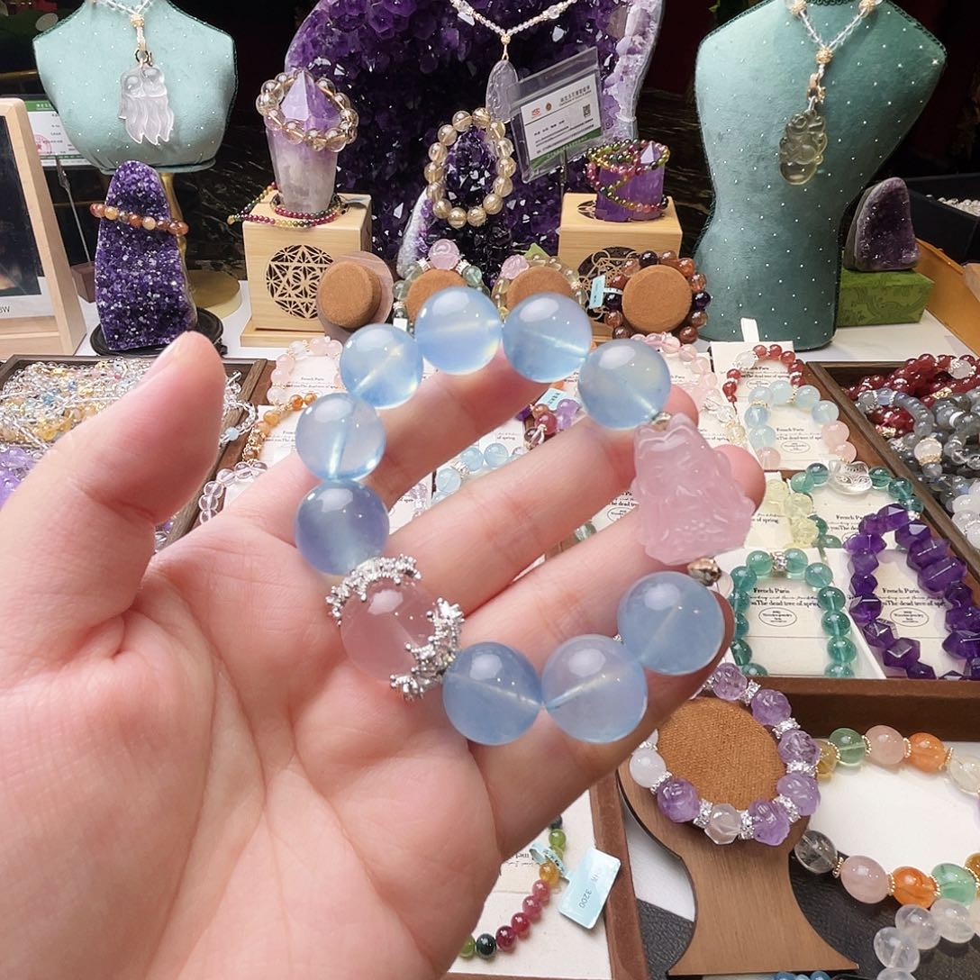 水晶吊坠(赠链)未镶嵌