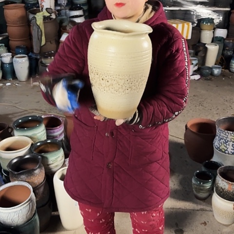 口20高30瑕疵盆子。