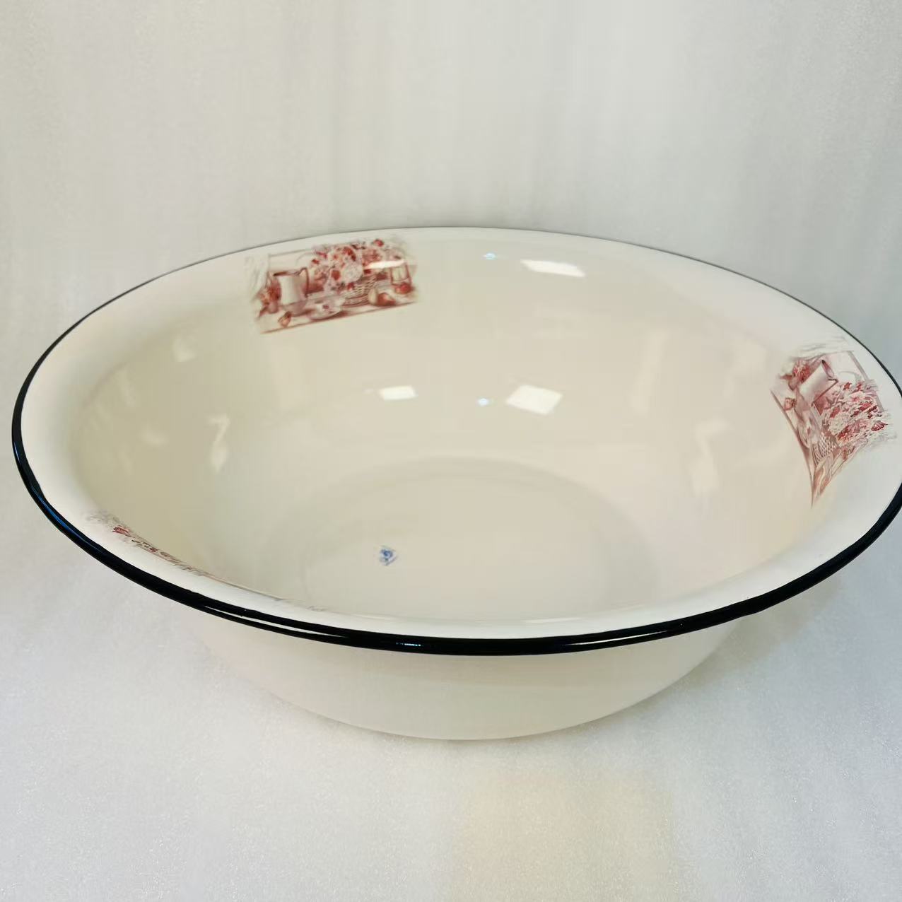 俄罗斯原装进口怀旧复古圆形搪瓷盆厨房和面盆餐具家用《16升》加厚