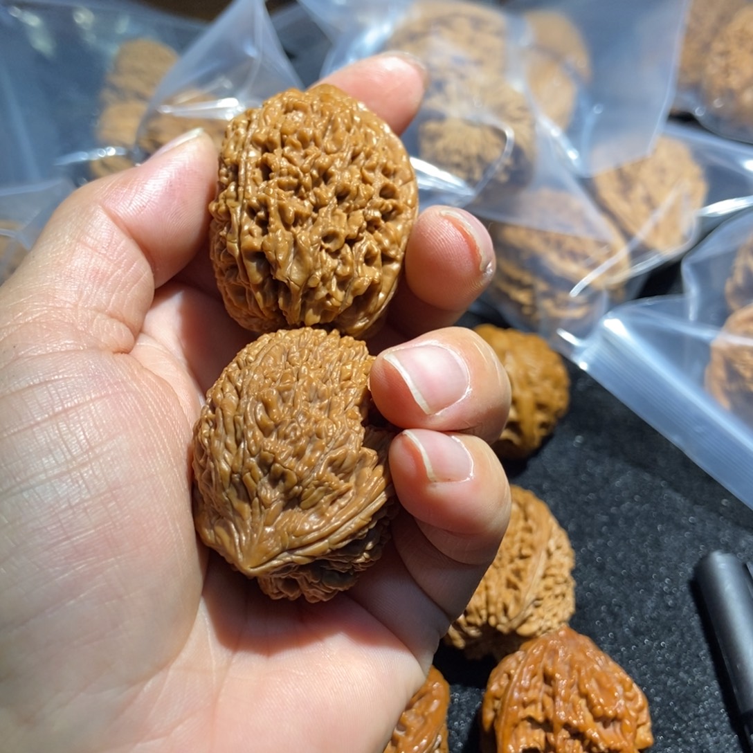 夜***静文玩核桃吊坠精品毕业400