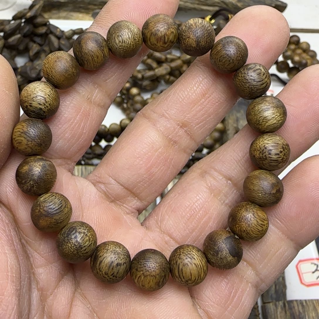 沉香手串原汁原味1.0规格7克加圆珠