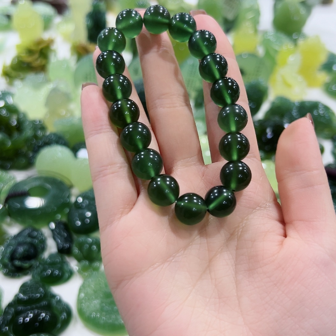 步***者蛇纹石玉未镶嵌手串