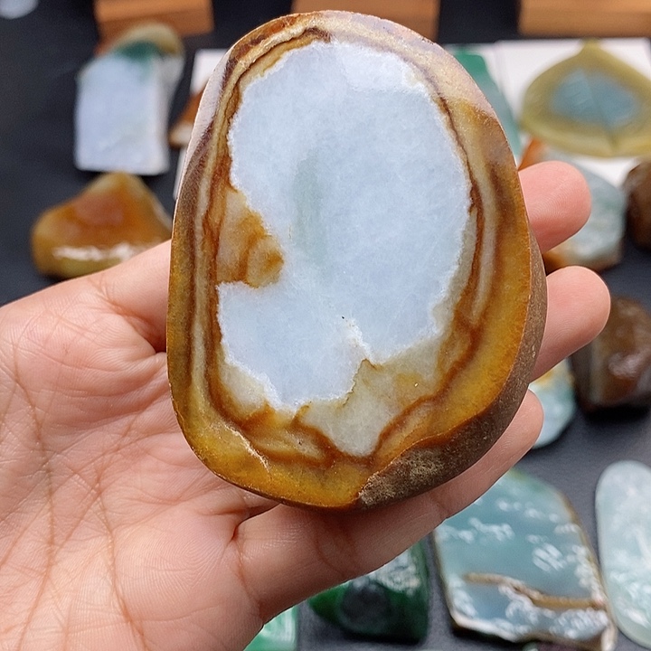 空***灵定制翡翠未镶嵌翡翠