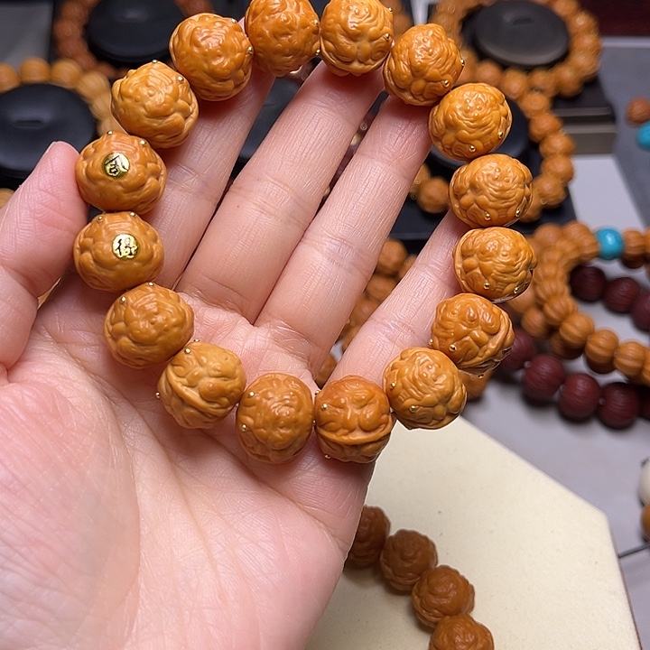 猴头核桃吊坠金蟾王