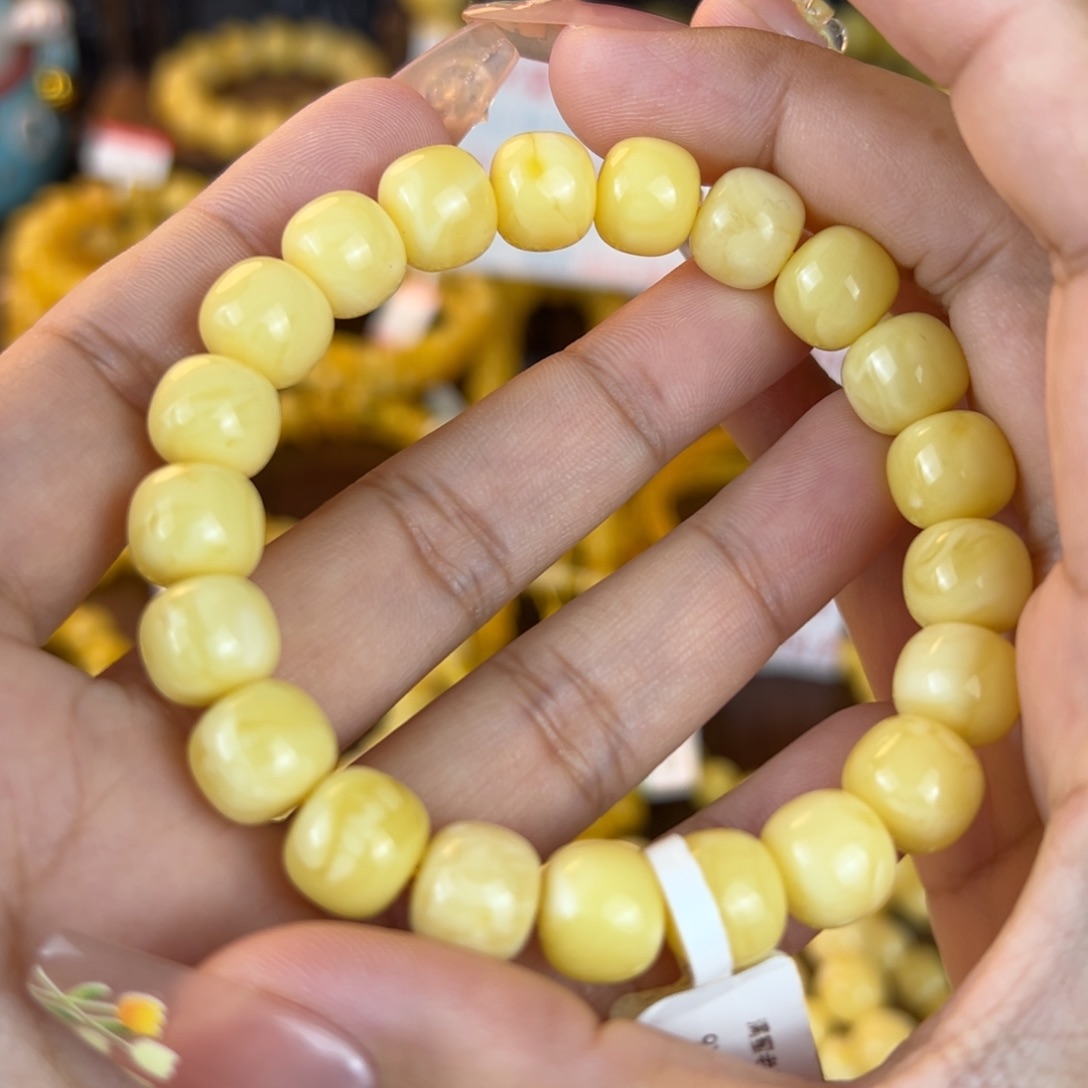 琥珀裸石未镶嵌njjjjjjjjk