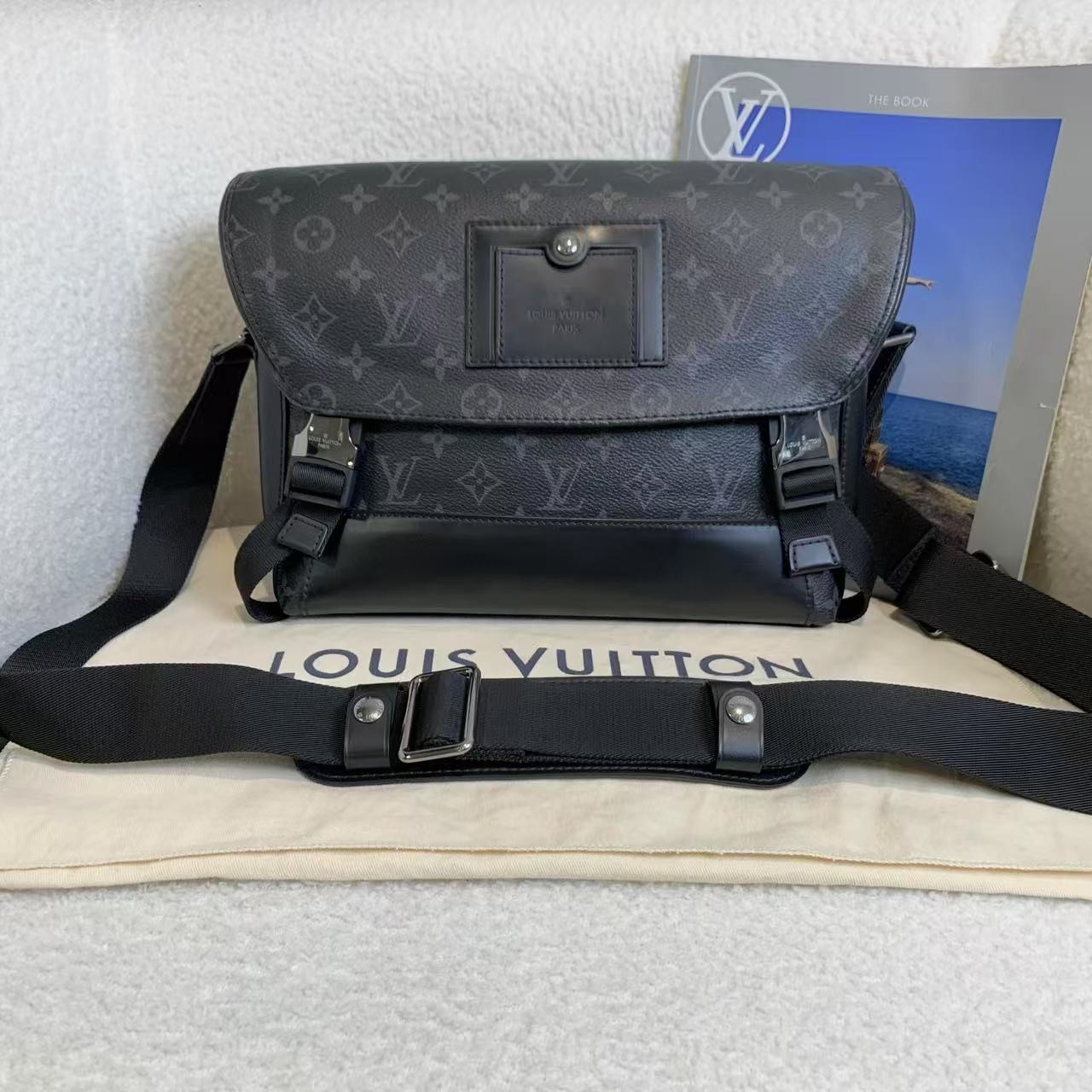 99新 LouisVuitton/路易威登 壹臻/黑老花邮差包小号20 29778100