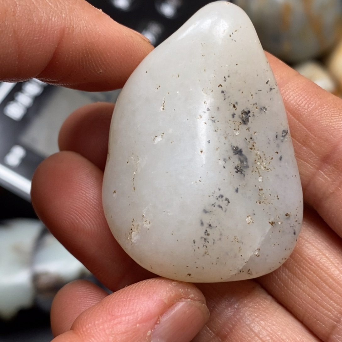 和田玉（糖玉）挂件未镶嵌