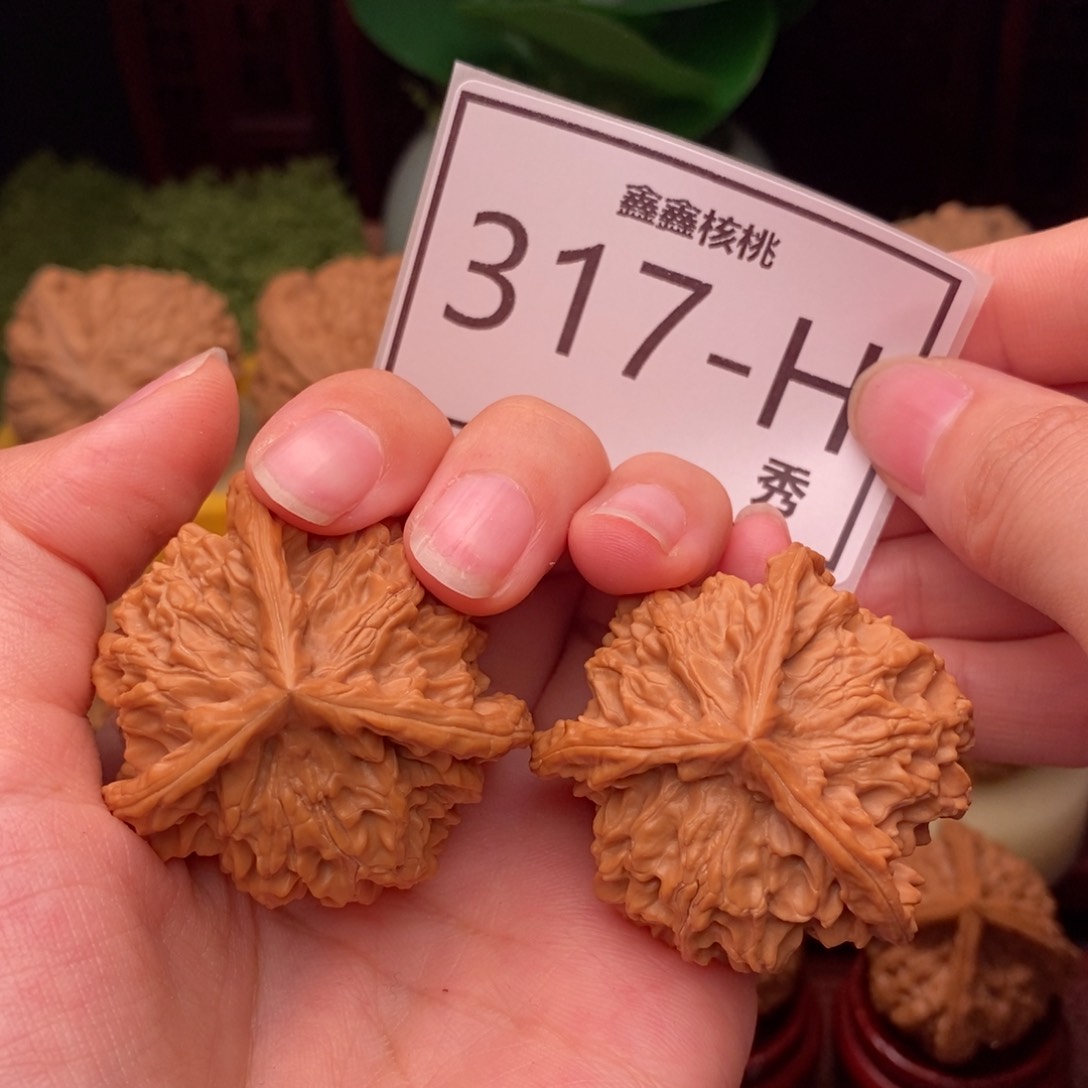 文玩核桃把件盘山奔42