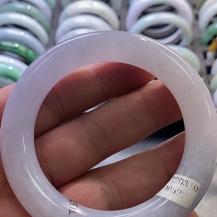 姐***妹翡翠未镶嵌手镯圆