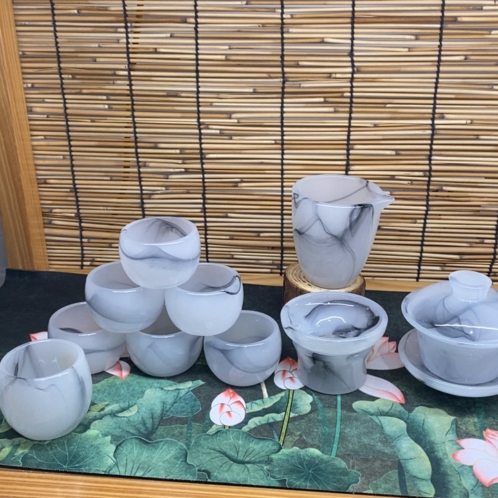 手工艺品琉璃水墨一套，主人一个