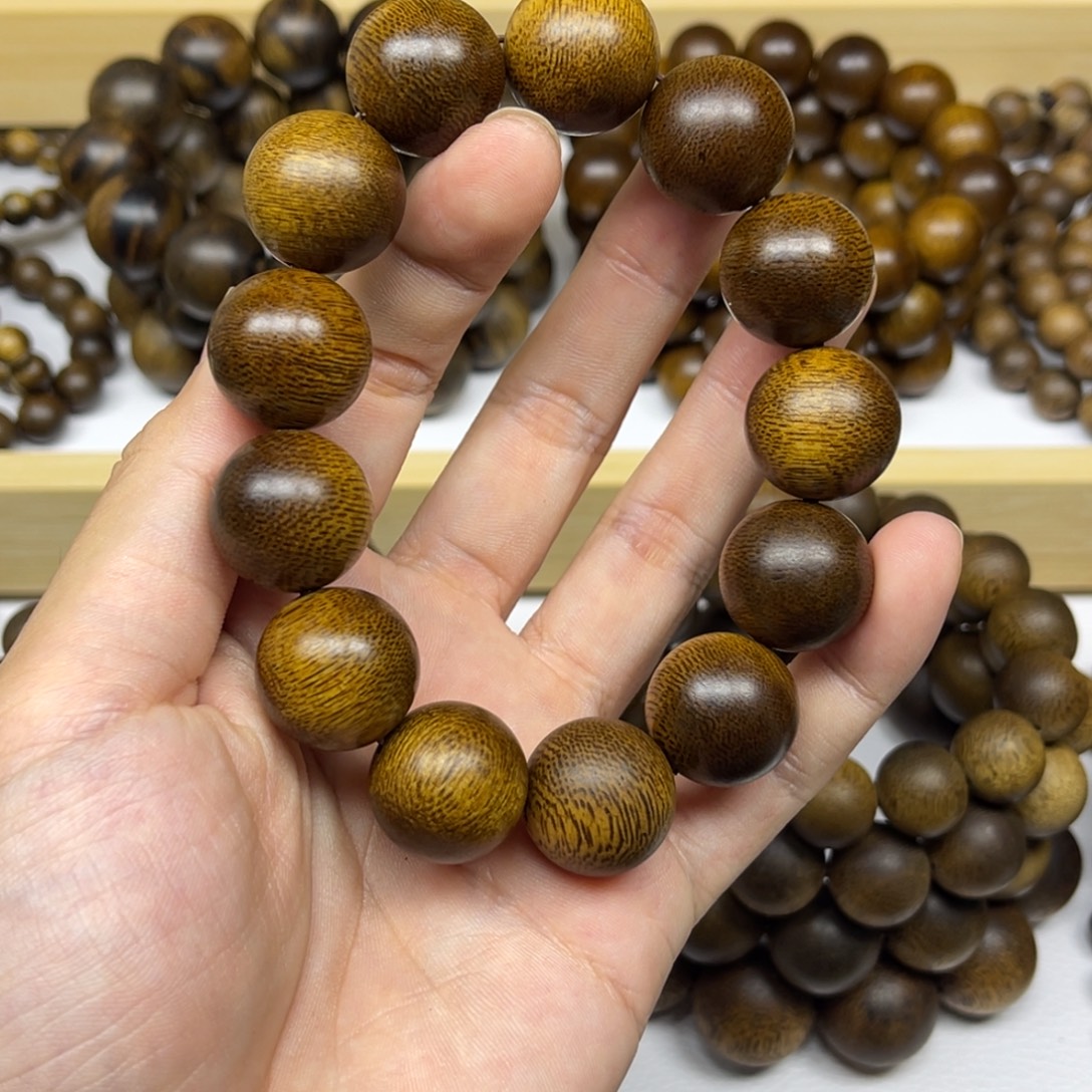 勇***沉香手串越南芽庄黄棋楠1.8