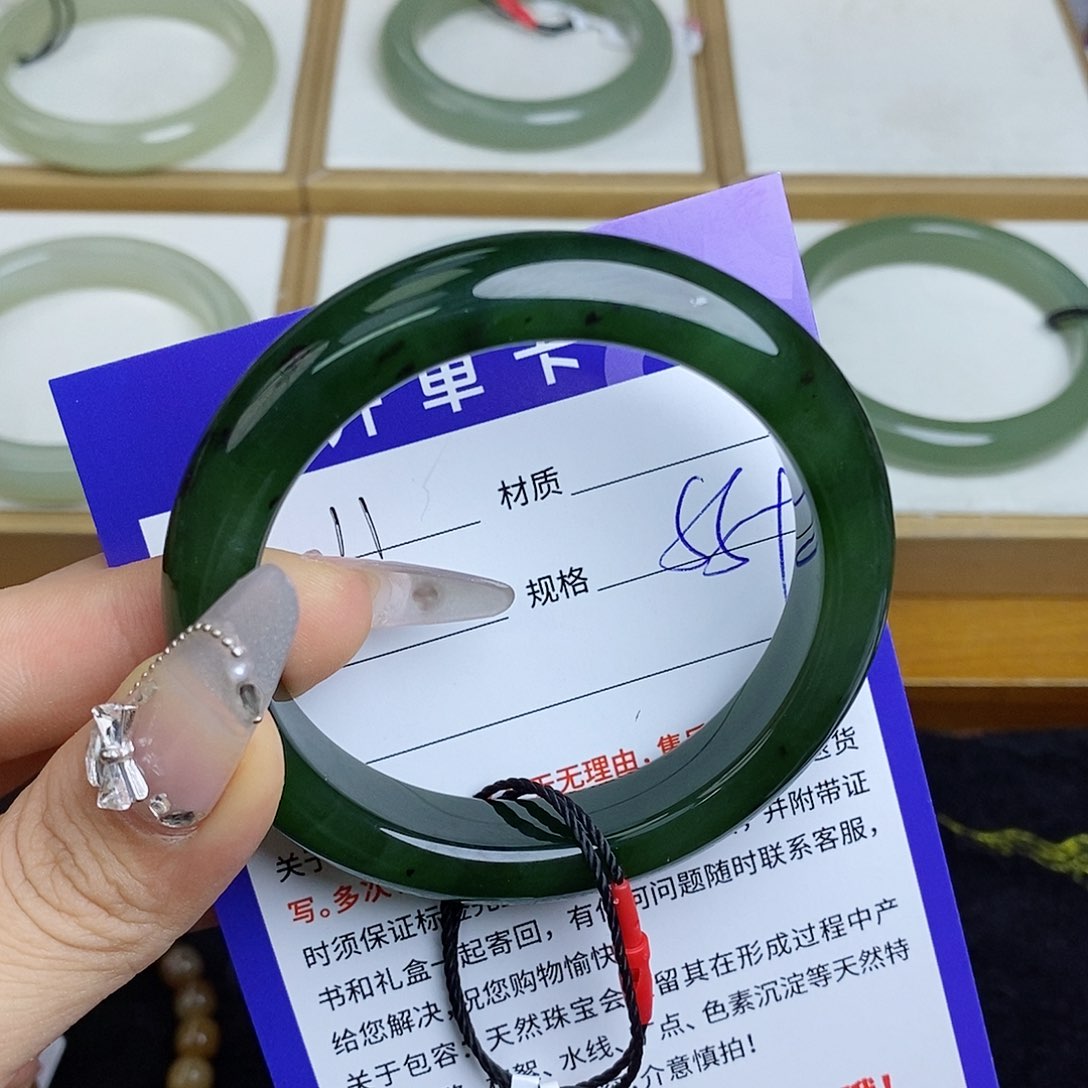 和田玉手镯未镶嵌QD