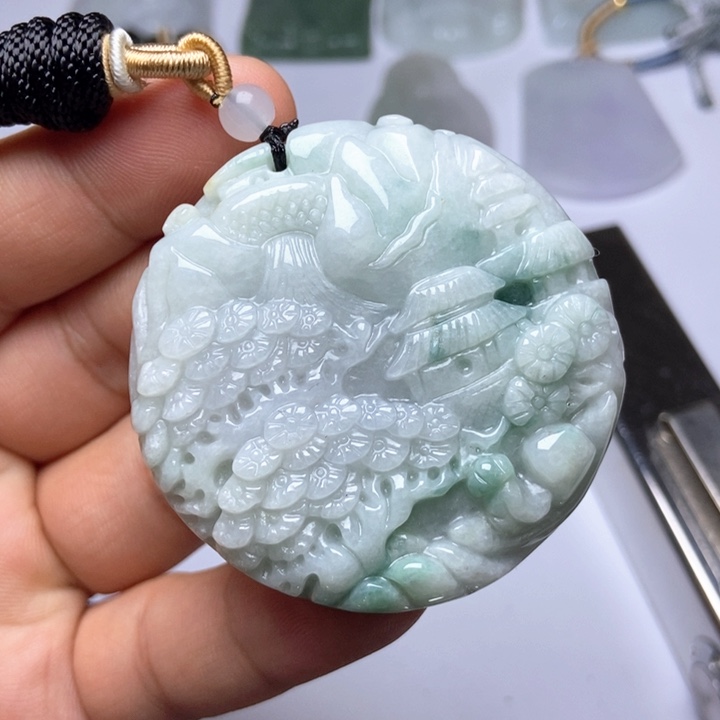 翡翠未镶嵌颈饰翡翠