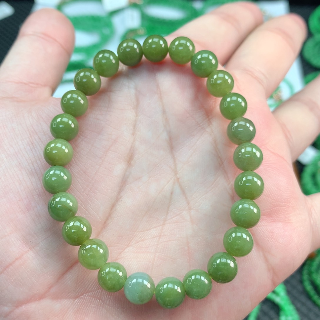 翡翠手链未镶嵌翡翠