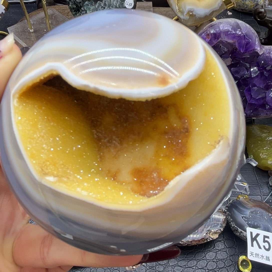 玛瑙/玉髓摆件足铂镶嵌陳***?