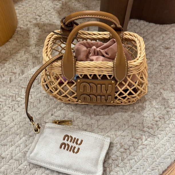 95新 MIU MIU/缪缪 chillvTg /斜挎篮子