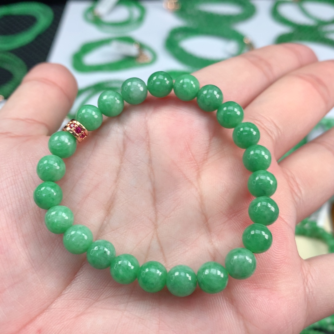 翡翠手链未镶嵌翡翠