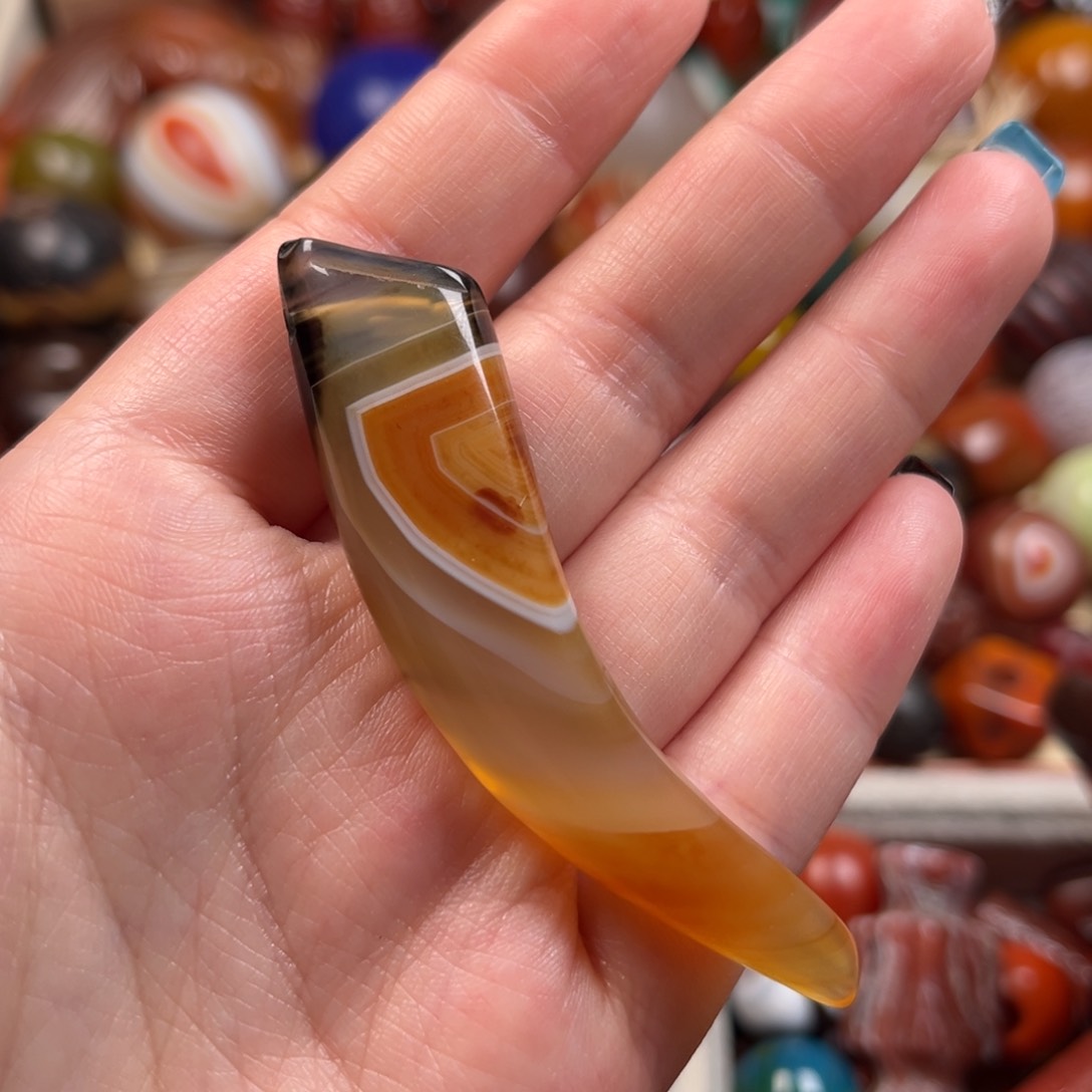 玛瑙/玉髓颈饰未镶嵌