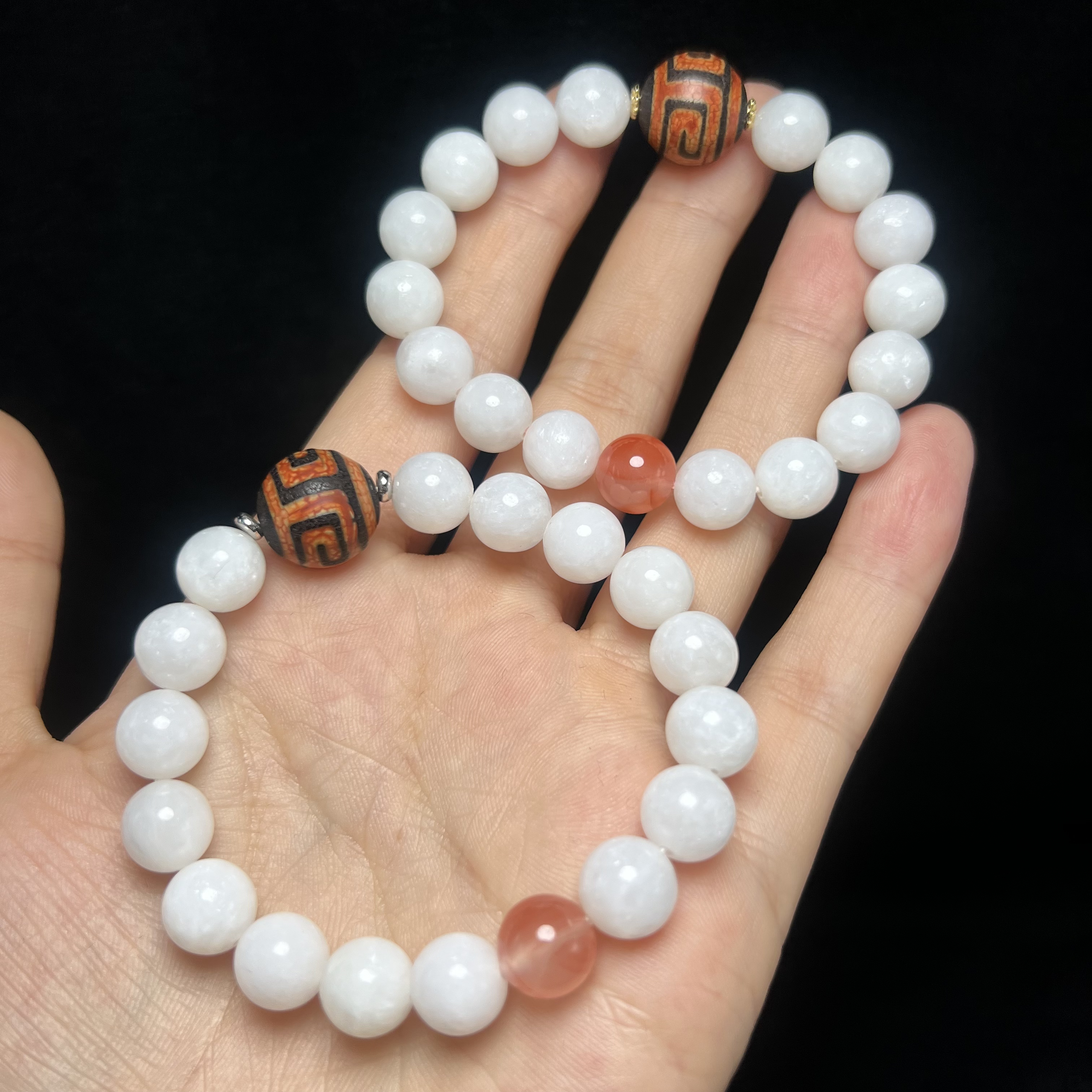 A39和田玉*藏地三y手串（多样性发其一）