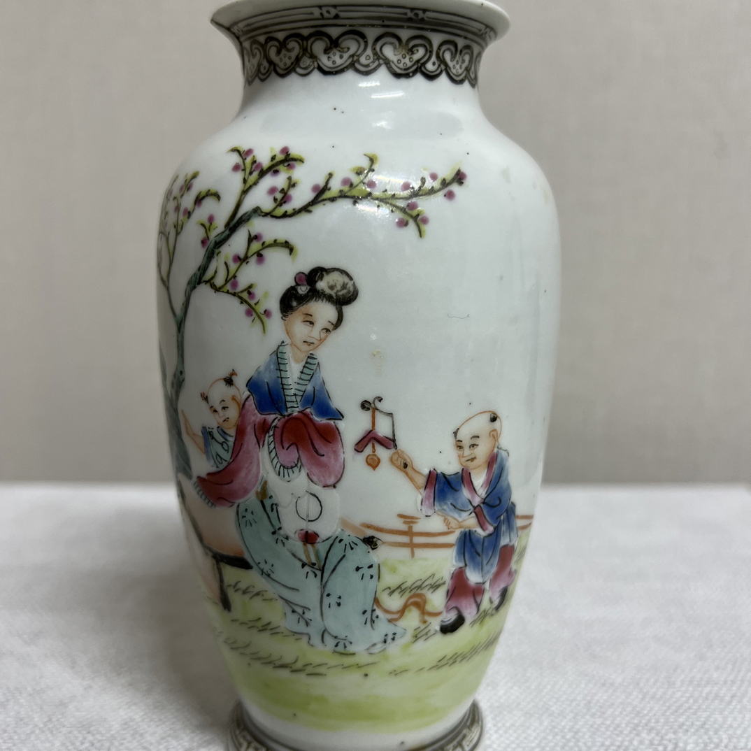 艺术品人物瓶，灯笼瓶，
