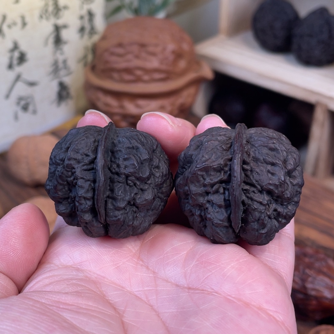 泪***痕把件文玩核桃血舍利 35