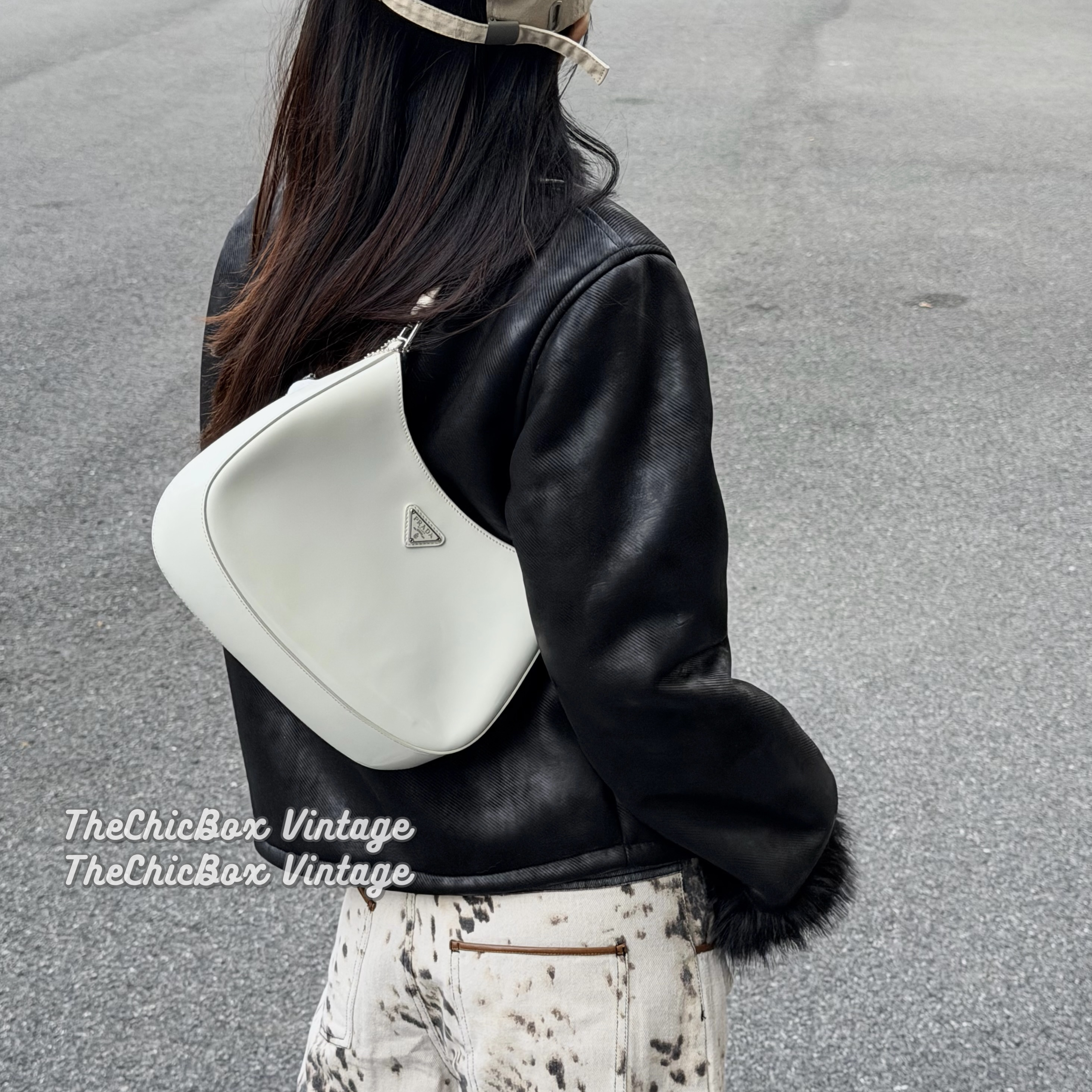 95新 Prada/普拉达 只盒/Cleo白色中号腋下单肩包