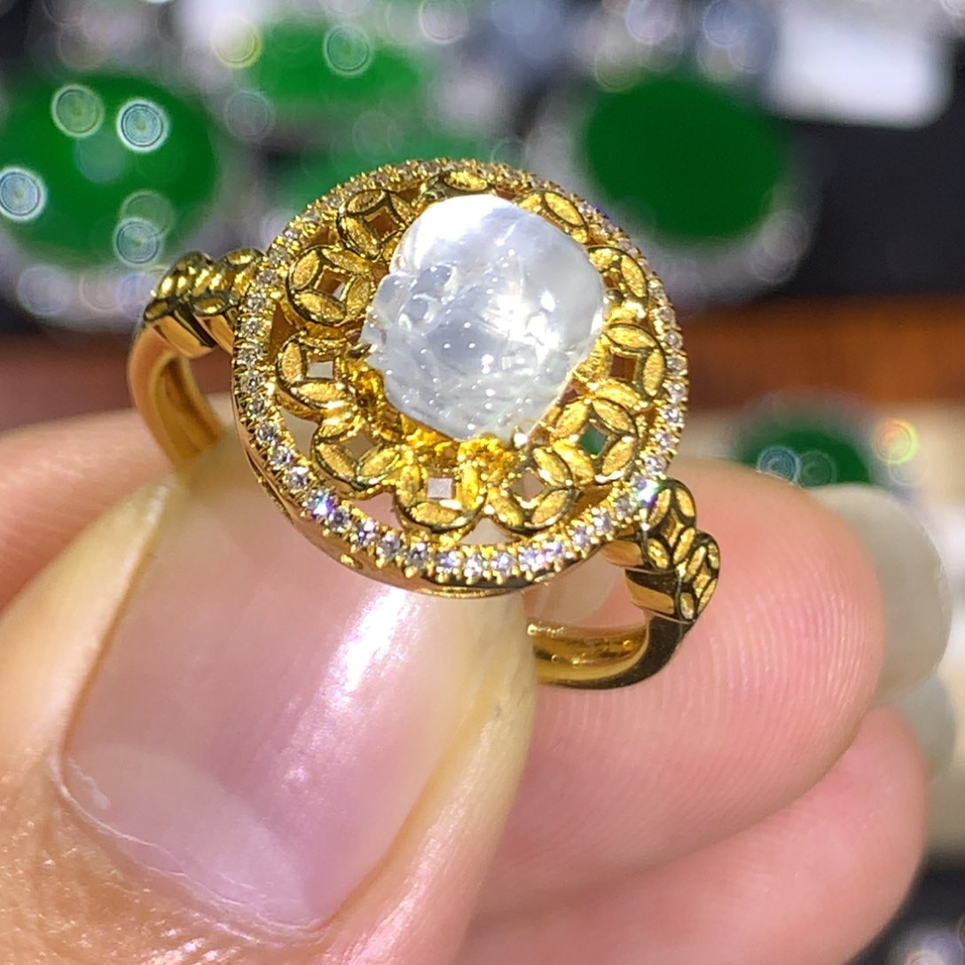 翡翠戒指18K金镶嵌8、