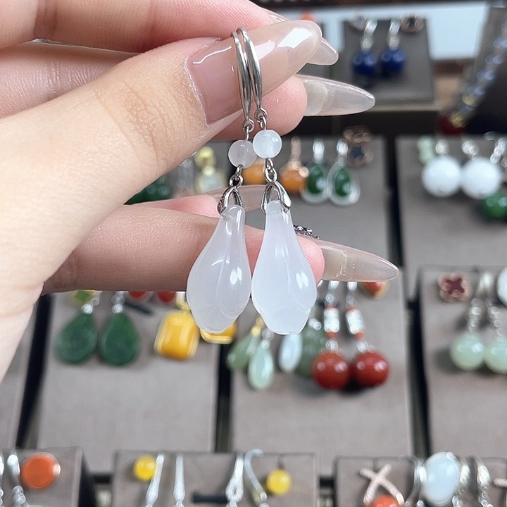 石英质玉（金丝玉）银S925镶嵌耳饰玉兰花