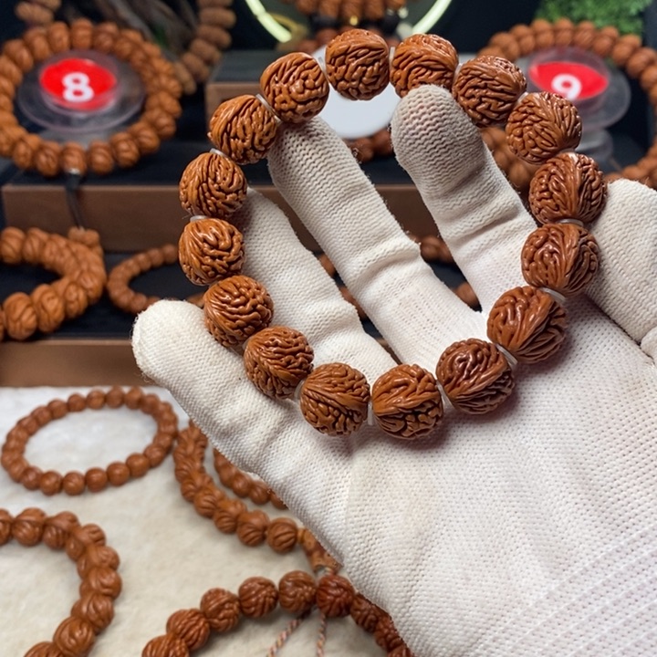 桃核吊坠秦岭龙纹