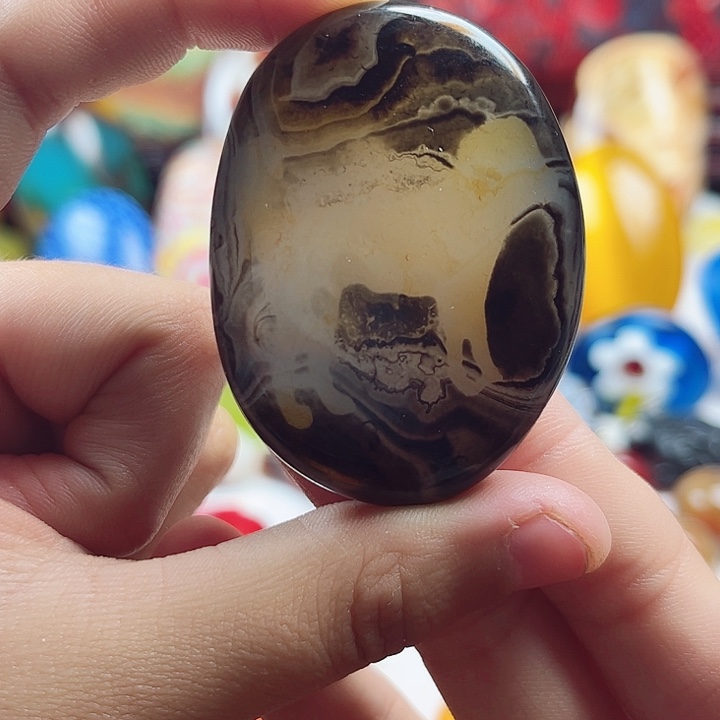 玛瑙/玉髓未镶嵌珠宝奇石