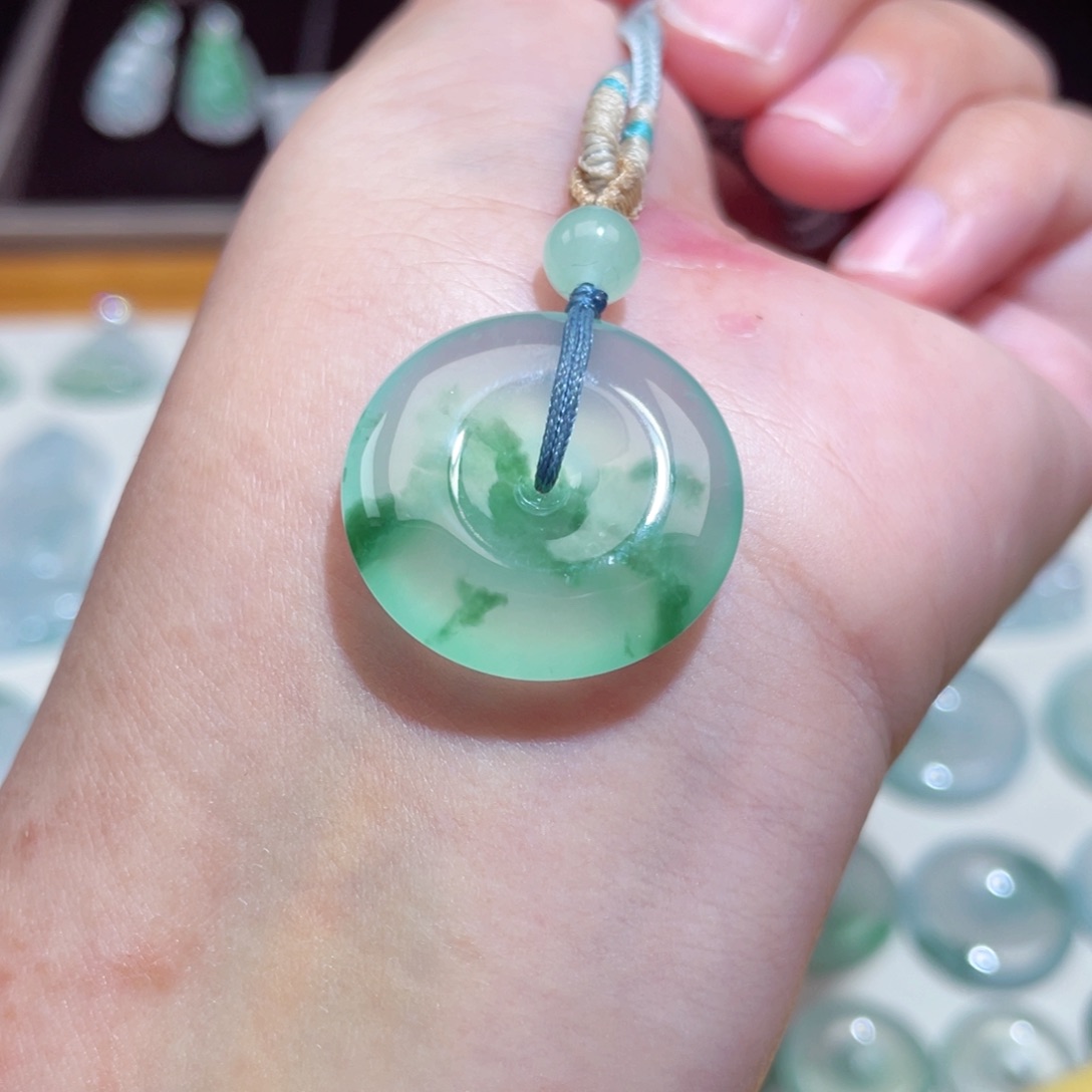 颈饰未镶嵌翡翠扣子