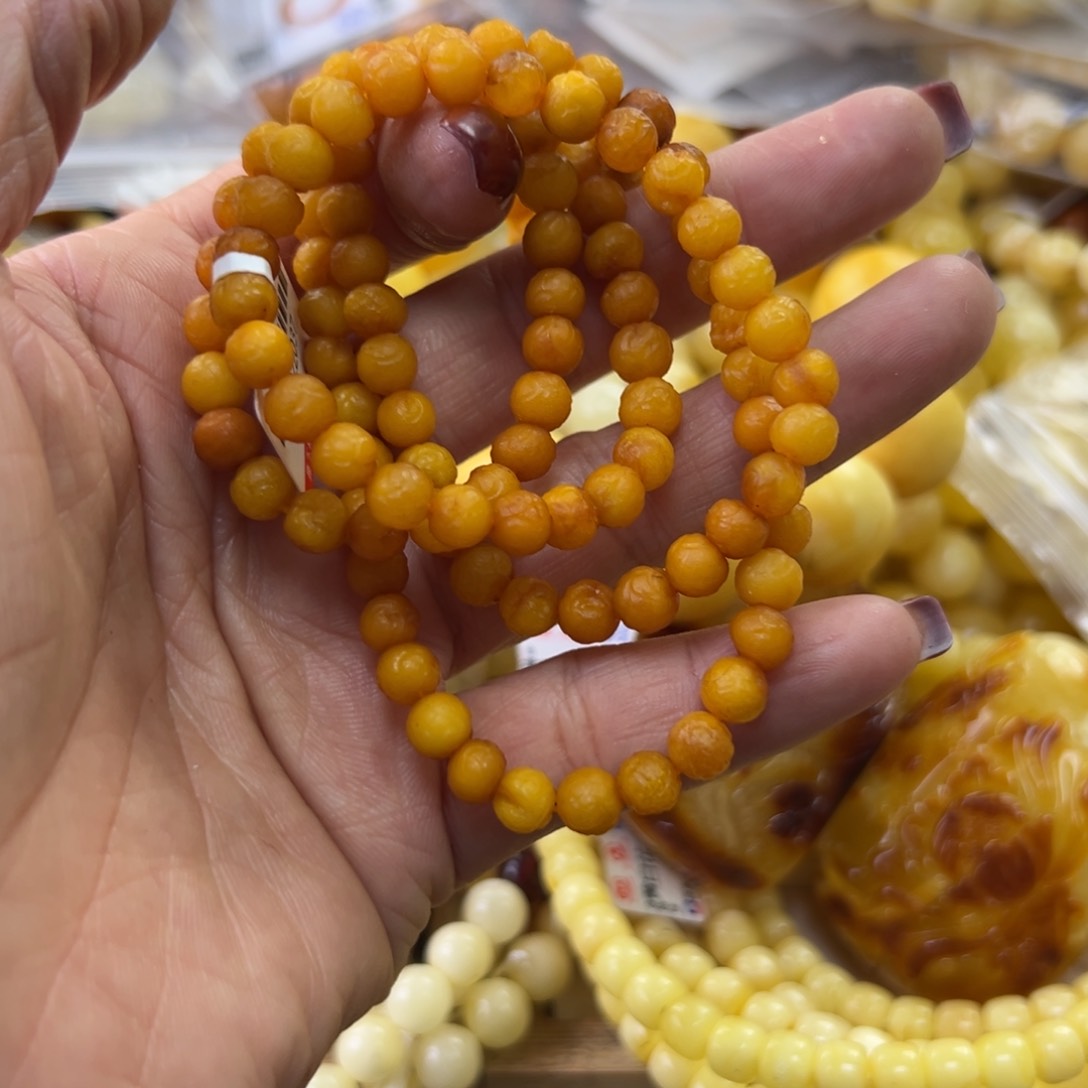 琥珀珠宝奇石未镶嵌