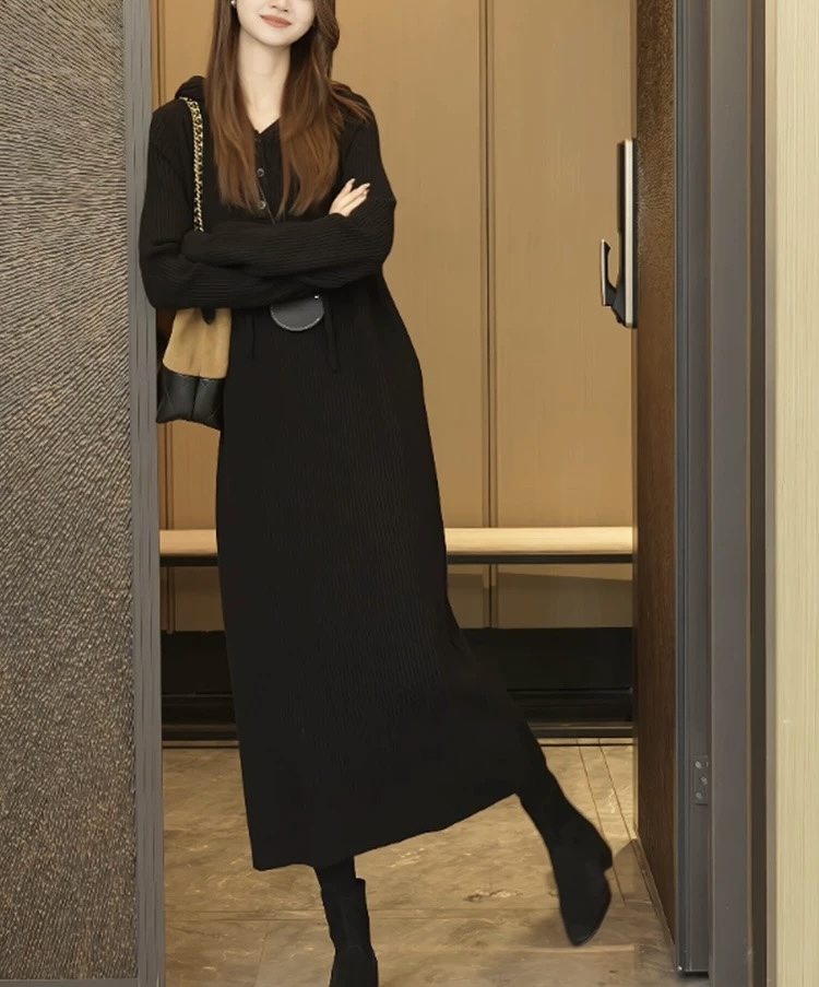 《夕月家服饰》秋冬  黑色 针织 连衣裙 编码001-100号 宽松 显瘦