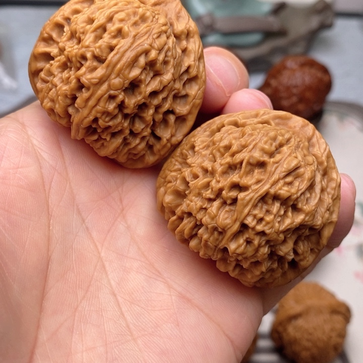 【闪购商品】文玩核桃把件南疆42