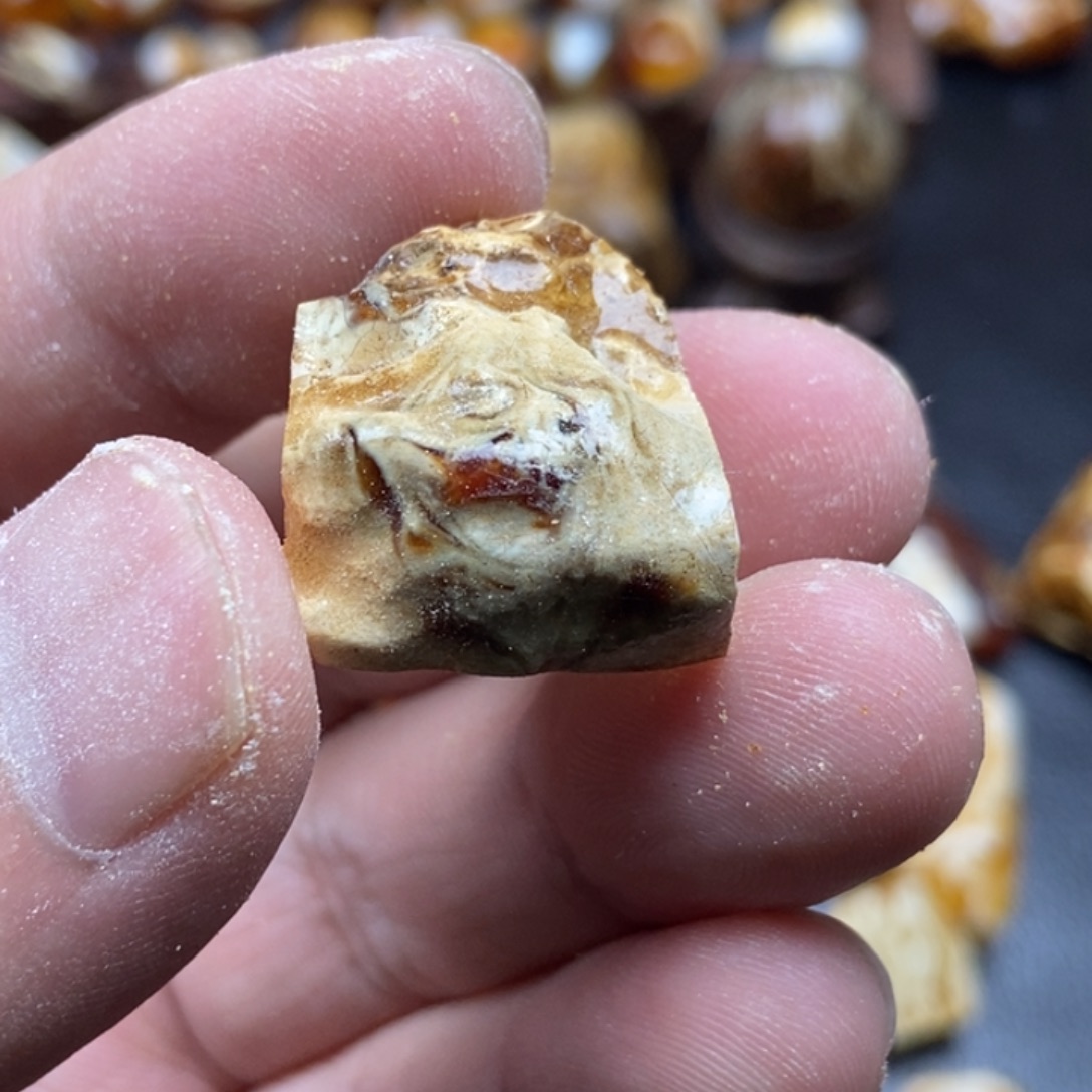 岩***弟定制琥珀未镶嵌定制琥珀定制