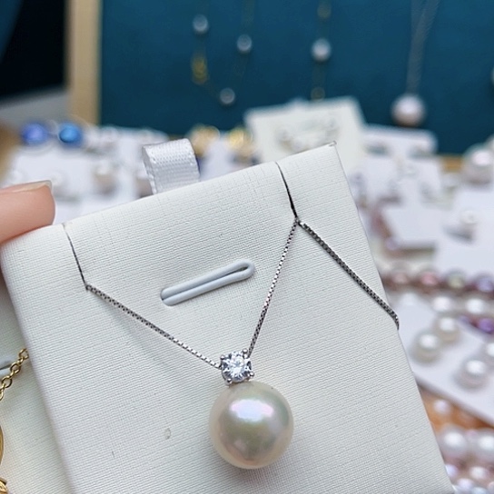 淡水珍珠吊坠(赠链)银S925镶嵌