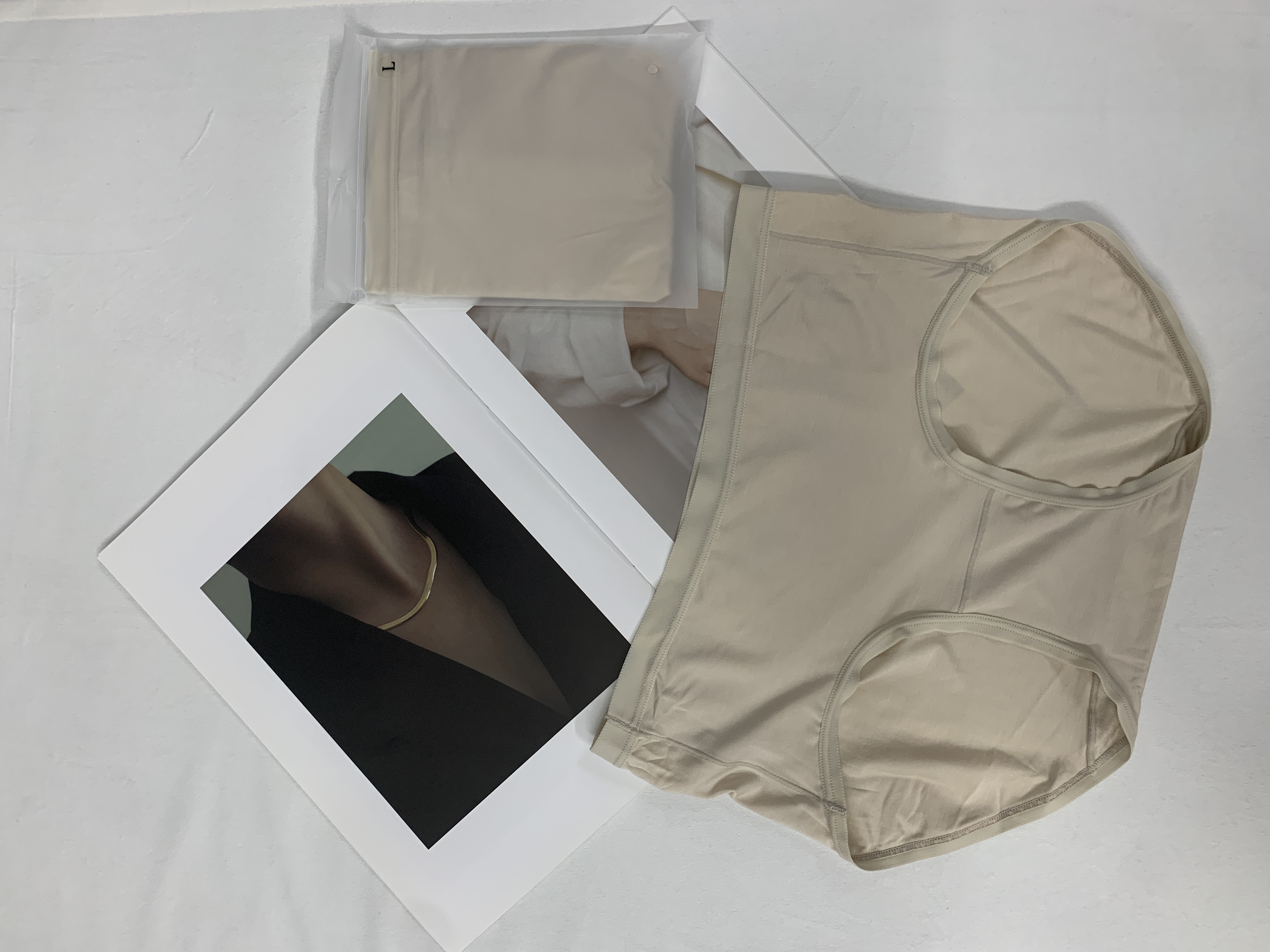 山M超市莫代尔女士内裤桑蚕丝底档轻薄透气亲肤舒适2条装